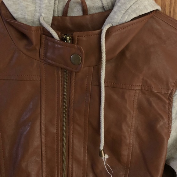 Jacket - Picture 2 of 5